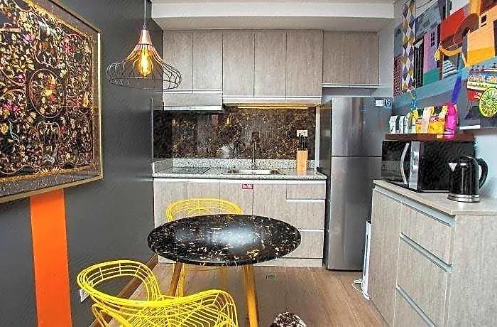 Unwnd Flats - Makati 3*