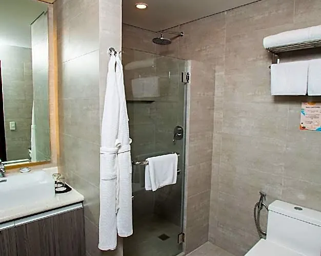 Unwnd Flats - Makati 3*